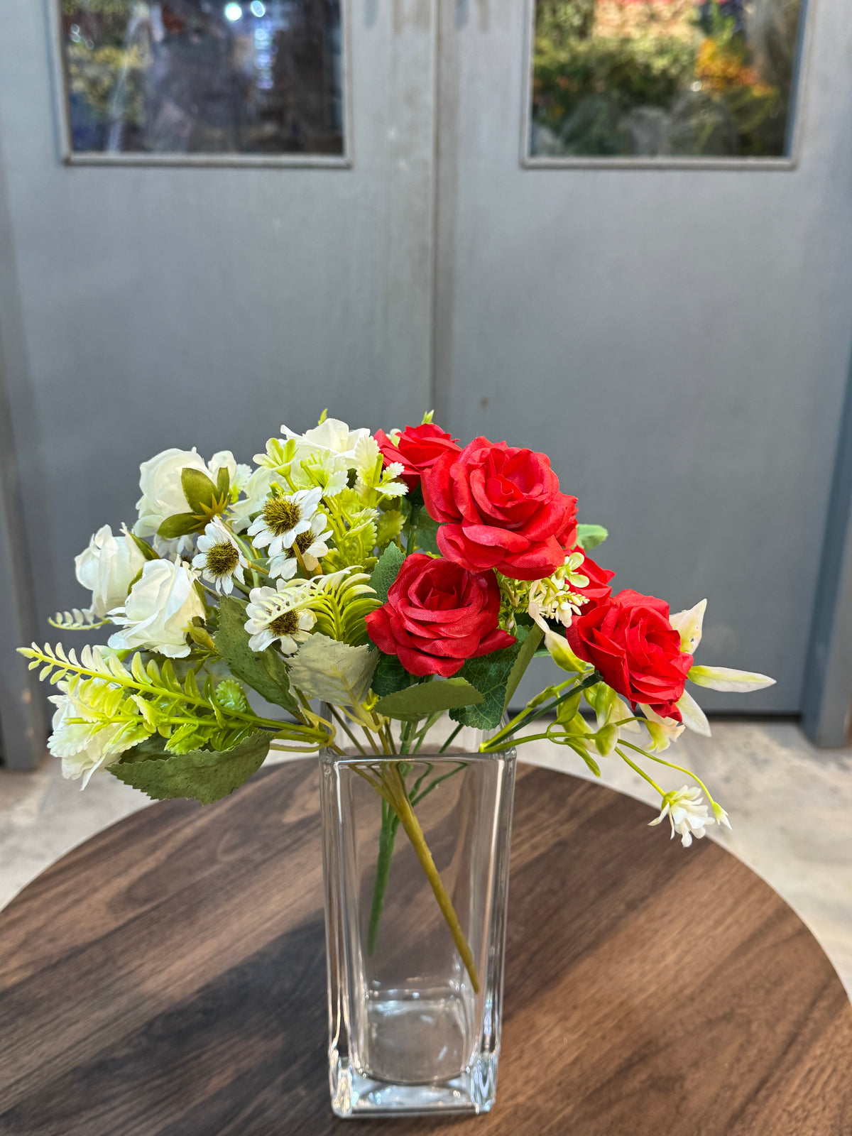 Artificial Rose Bunches – White or Red (Style C)