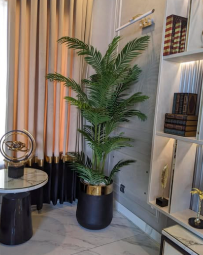Palm with gold strip Pot