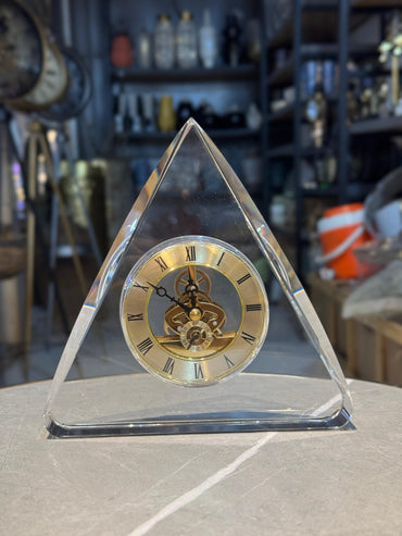 Nordic Crystal Table Clock Silent Modern Creative Luxury Gear