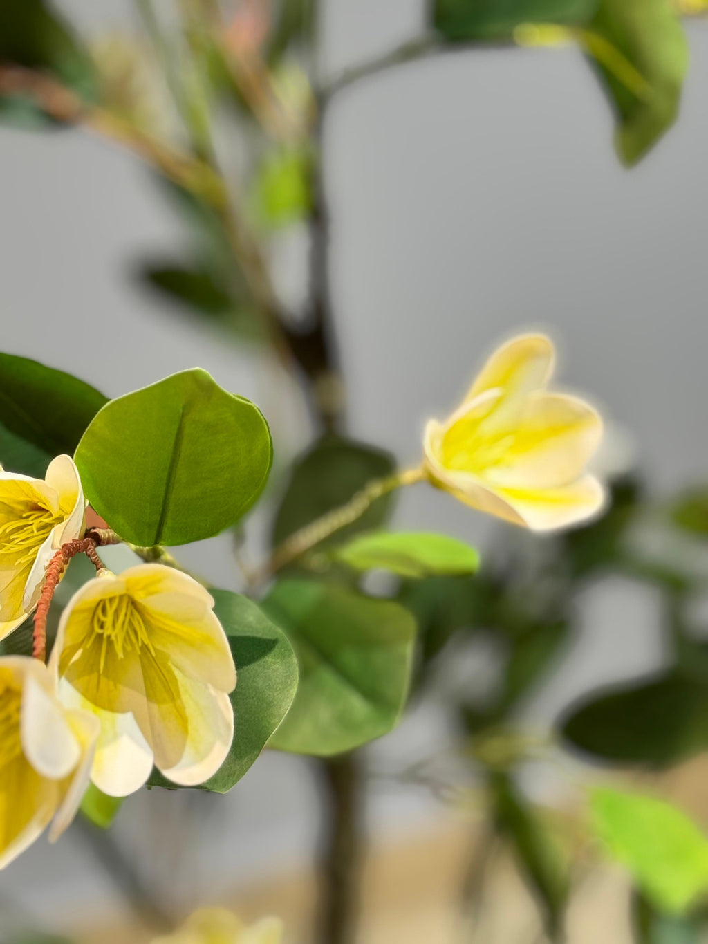Artificial Magnolia Flowering Tree (4.5–5 ft) – view 2