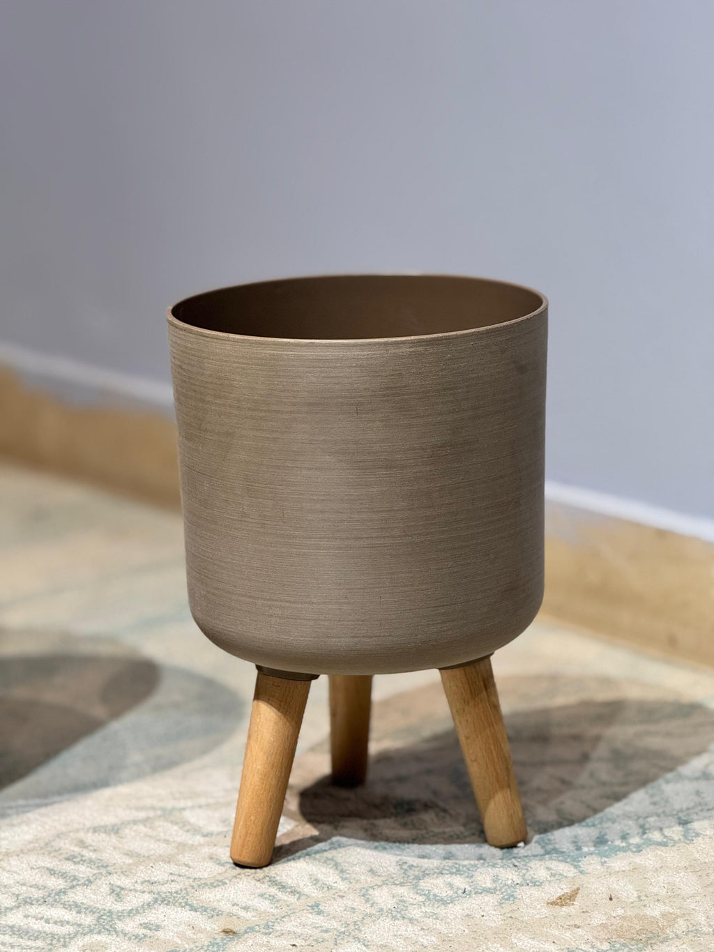 Tripod Planter with Wooden Legs – Charcoal – view 3